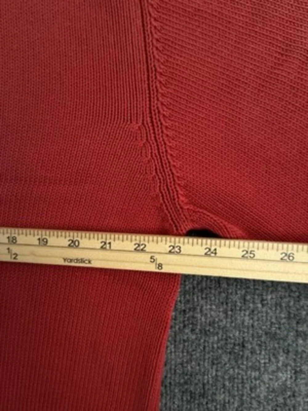 Burberry London Sweater Red Logo Mens Crew Neck Pullover 6 Long Sleeve Solid
